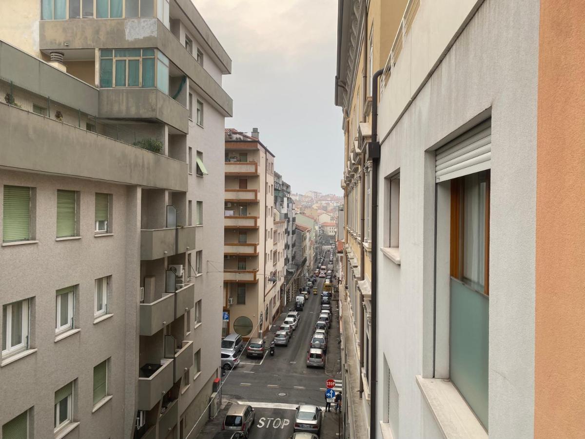 La Casa Di Giacomo Con Parcheggio Apartment Trieste